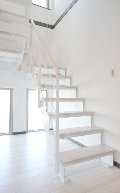 階段の種類と形状によるメリットデメリット 段数の平均は 30坪のカイテキハウス